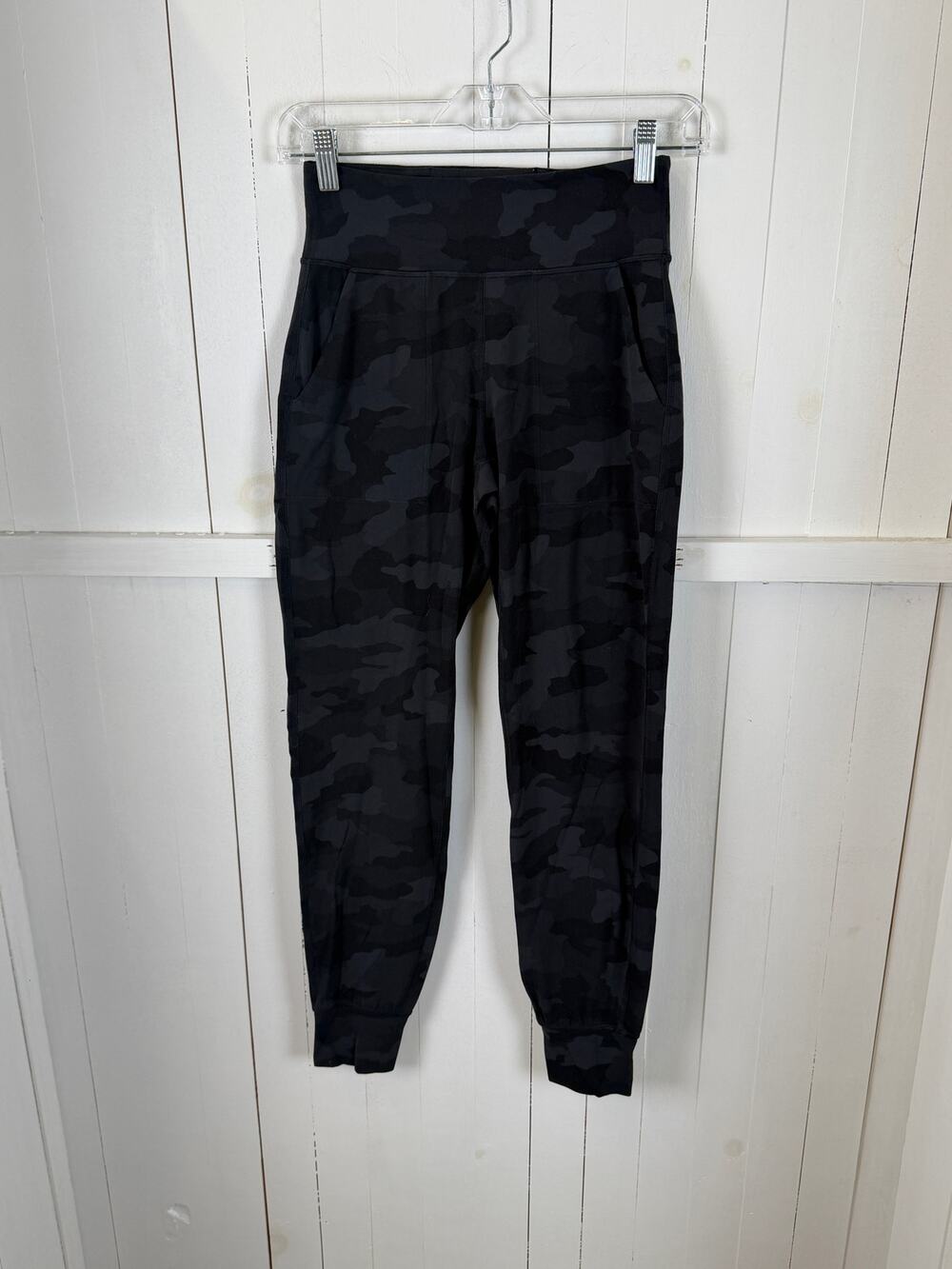 Lululemon Black Gray Jogger Pants Women’s Size 4 Nylon